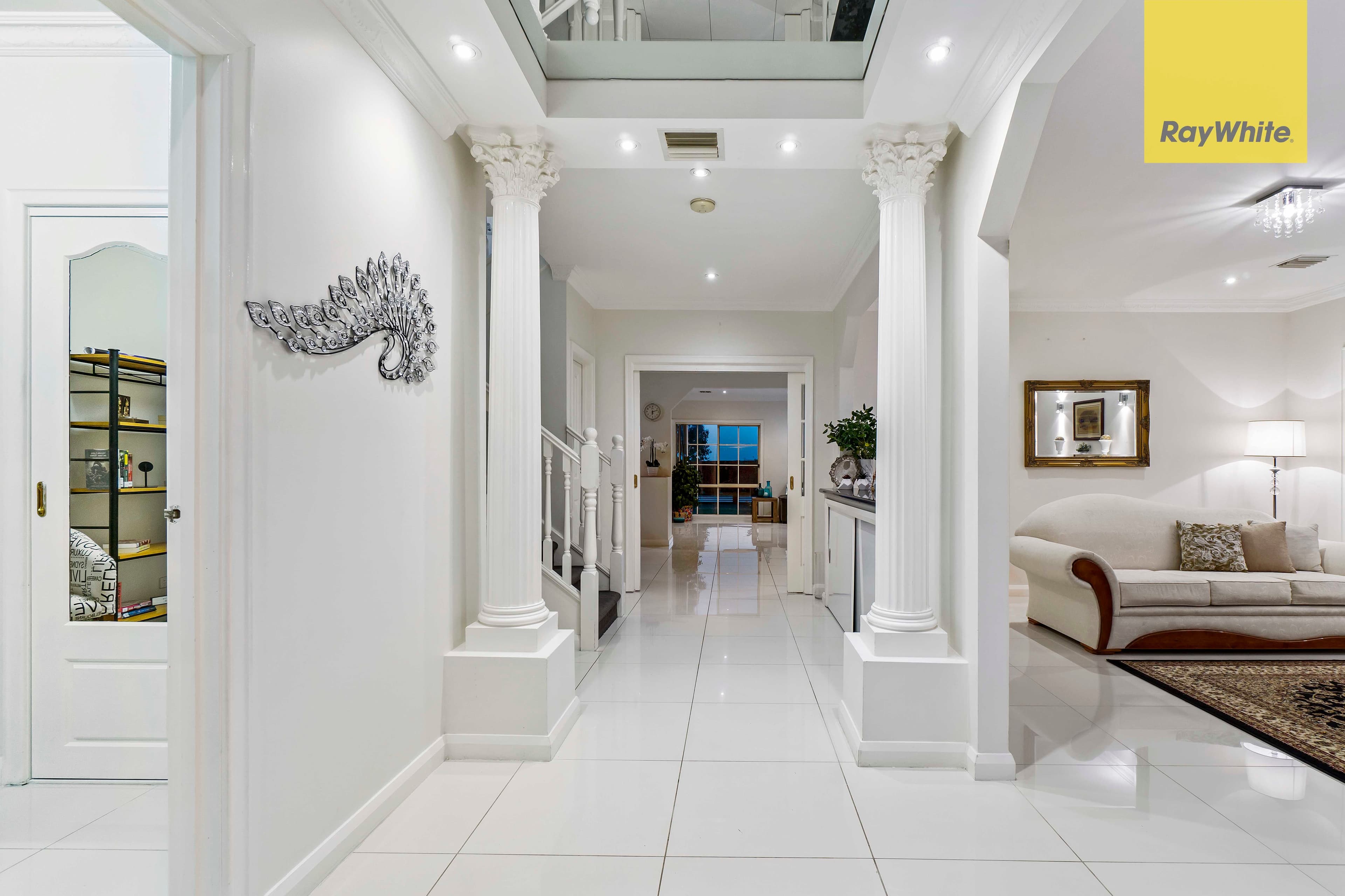 12 Howqua Way, Taylors Hill VIC 3037, Taylors Hill - Thumbnail 2