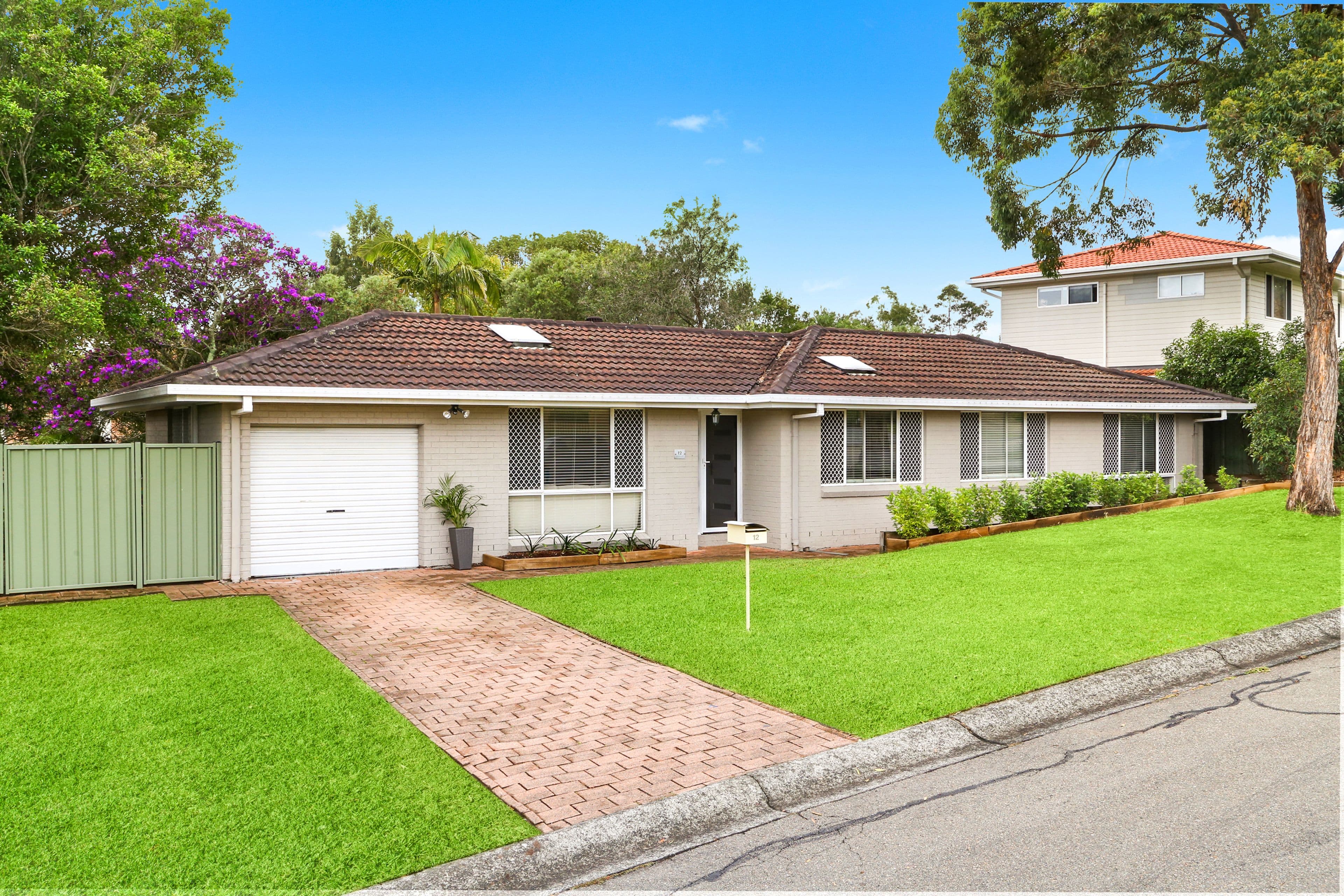 12 Woodport Close, Green Point - Image 1