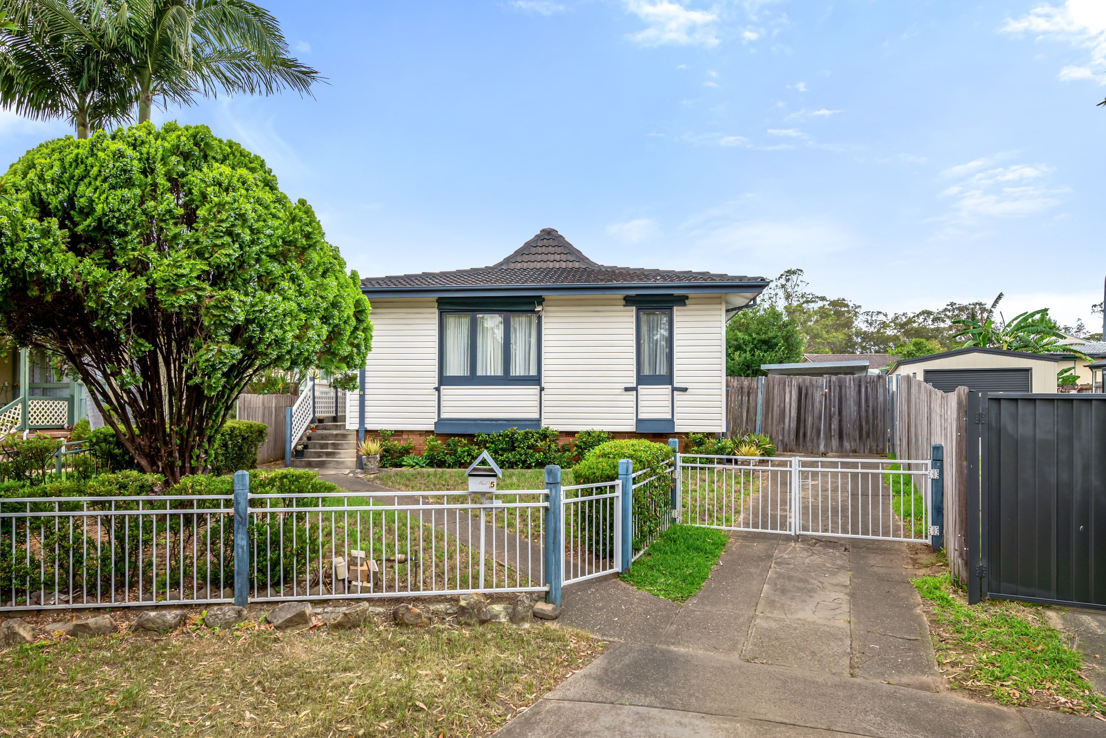 5 Mulga Place, Macquarie Fields NSW 2564, Macquarie Fields - Image 1
