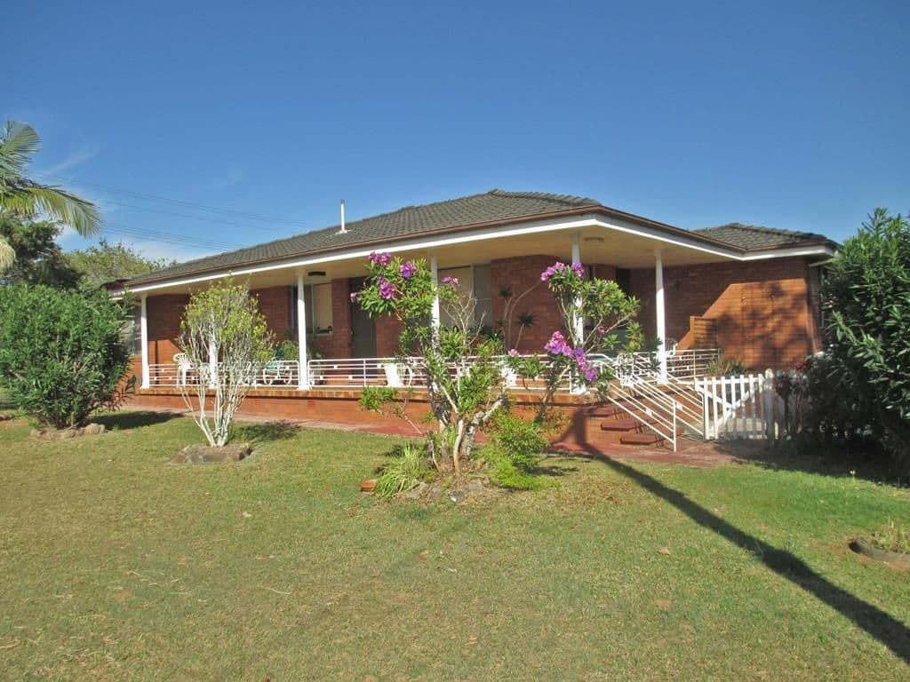 17 Shelly Beach Road, PORT MACQUARIE NSW 2444, Port Macquarie - Image 1