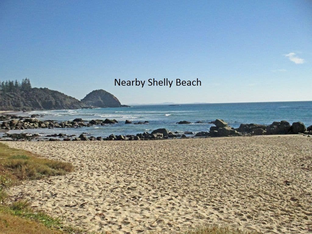 17 Shelly Beach Road, PORT MACQUARIE NSW 2444, Port Macquarie - Thumbnail 3