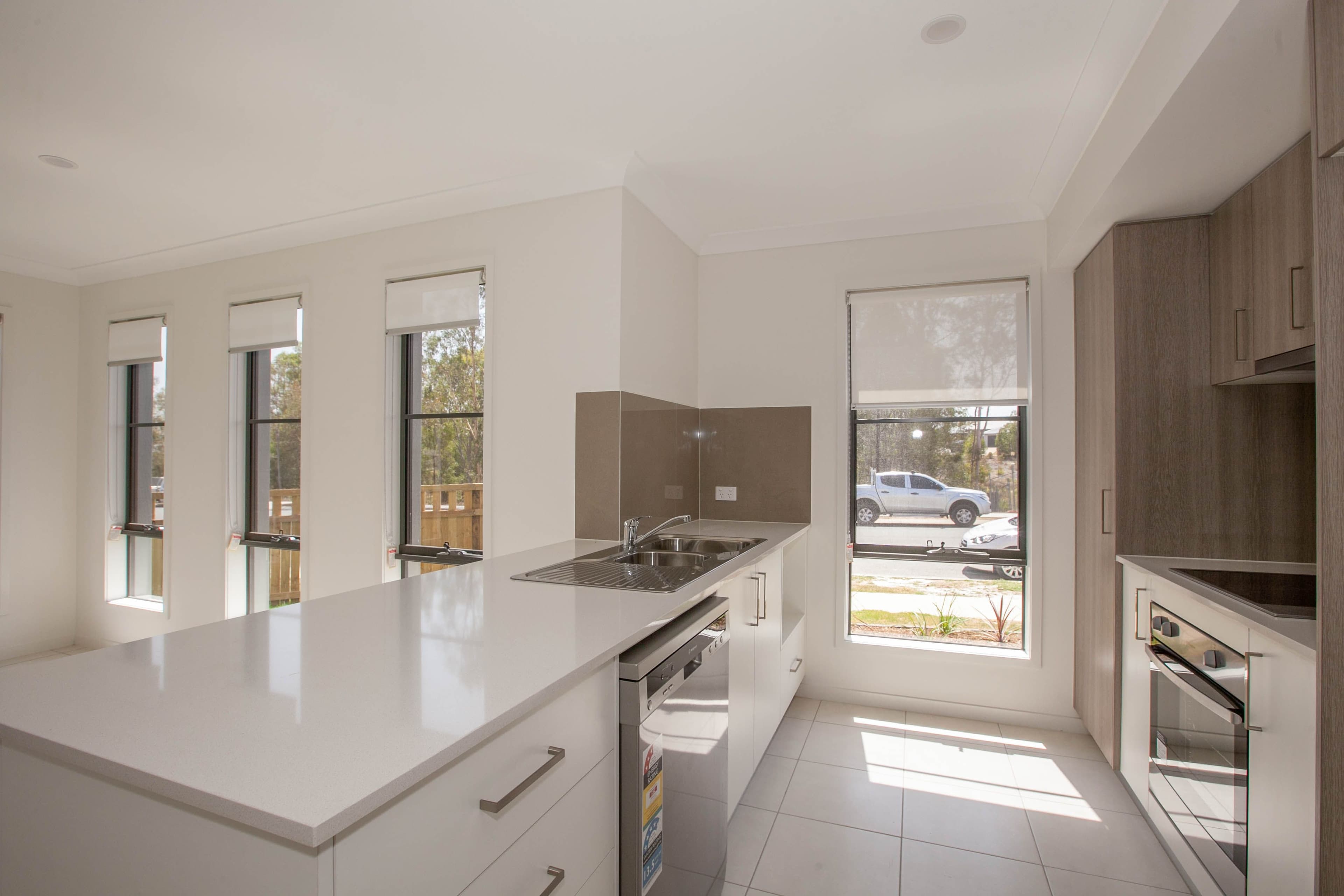 14 Bottlebrush Drive, Deebing Heights QLD 4306, Deebing Heights - Thumbnail 3
