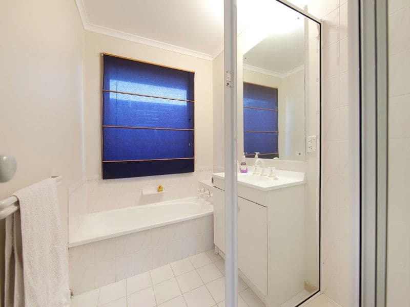 13 Fieldlark Court, CARRUM DOWNS VIC 3201, Carrum Downs - Thumbnail 6