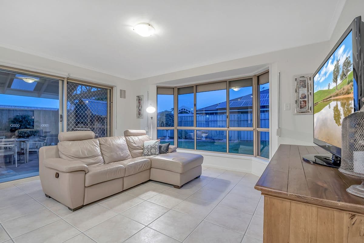 23 Jackaroo Crescent, Walkley Heights SA 5098, Walkley Heights - Thumbnail 3