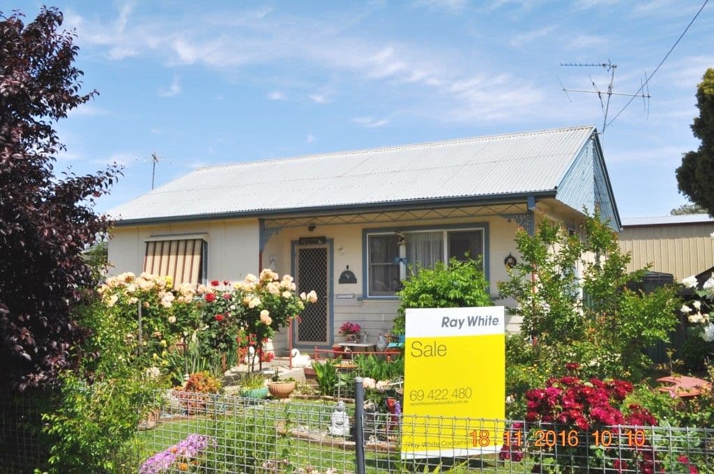 1 Cowong Street, Cootamundra - Image 1