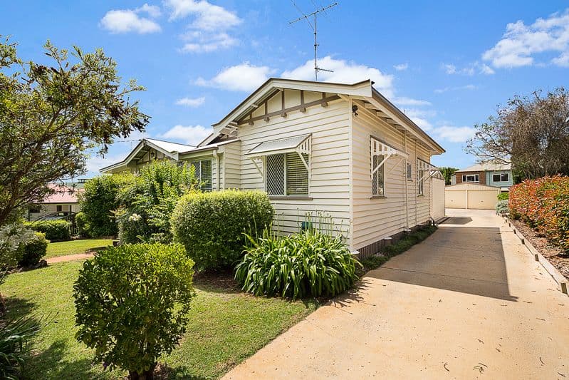 177 Perth Street, South Toowoomba QLD 4350, South Toowoomba - Thumbnail 2