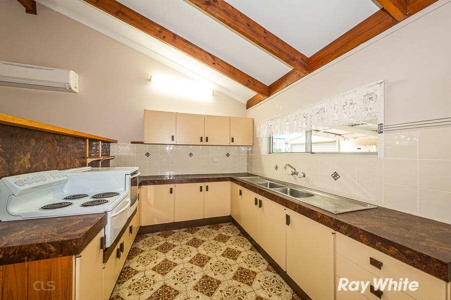 15 Cassia Avenue, Banksia Beach QLD 4507, Banksia Beach - Thumbnail 2