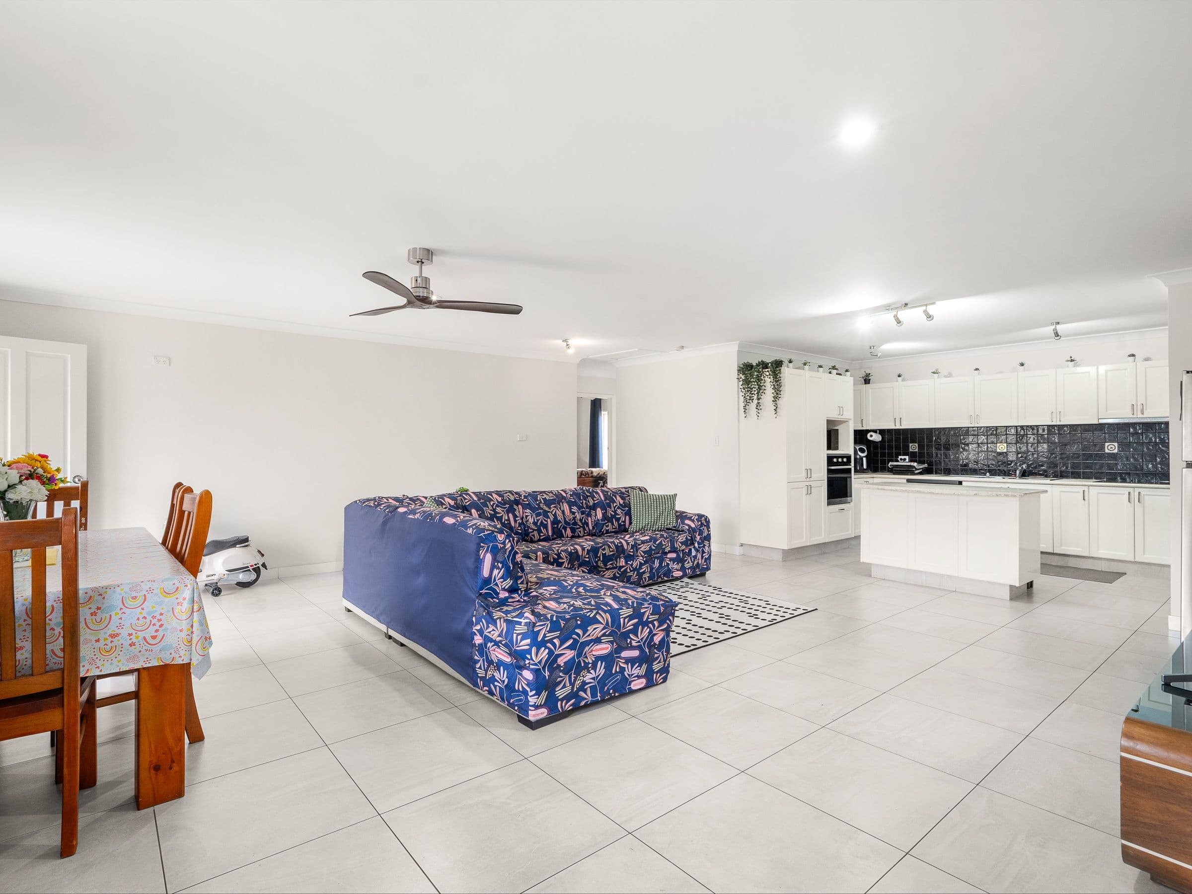 2 Soho Street, Hillcrest QLD 4118, Hillcrest - Thumbnail 3