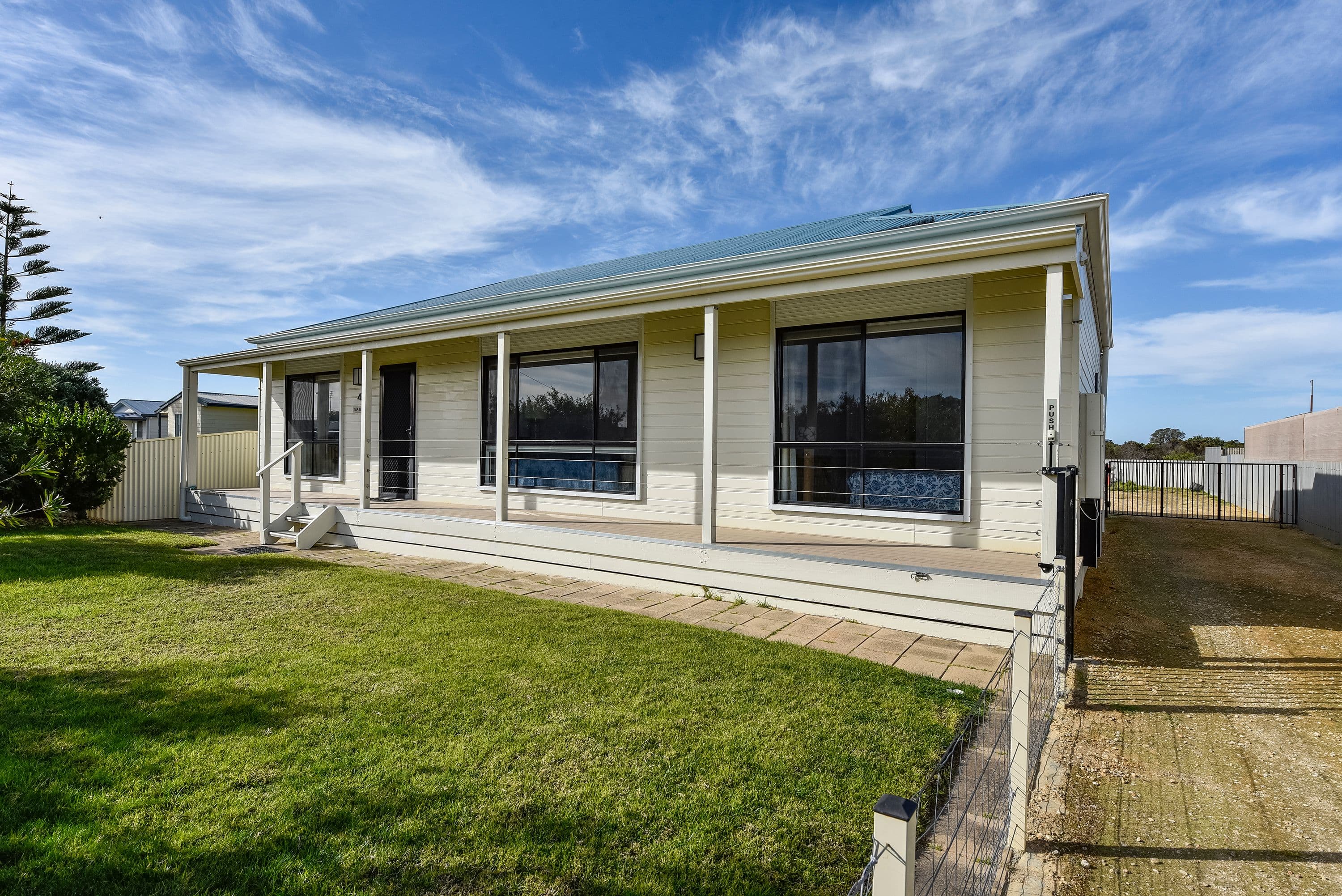 43 Bellevue Drive, Kingston Se SA 5275, Kingston Se - Image 1