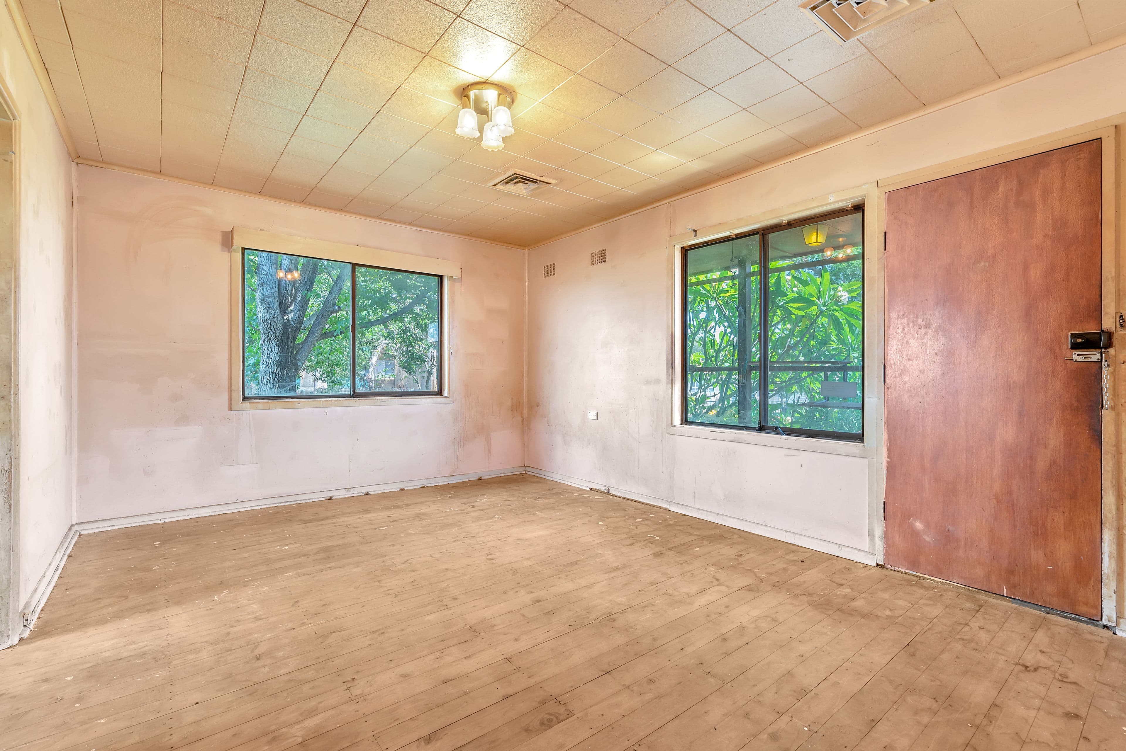 48 St Johns Road, Heckenberg - Thumbnail 2