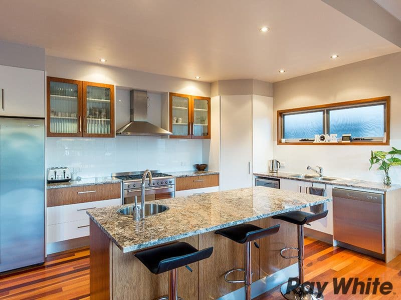 17 Woodtop Court, Ferny Hills QLD 4055, Ferny Hills - Thumbnail 3