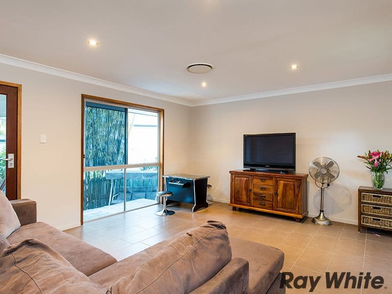 17 Woodtop Court, Ferny Hills QLD 4055, Ferny Hills - Thumbnail 4