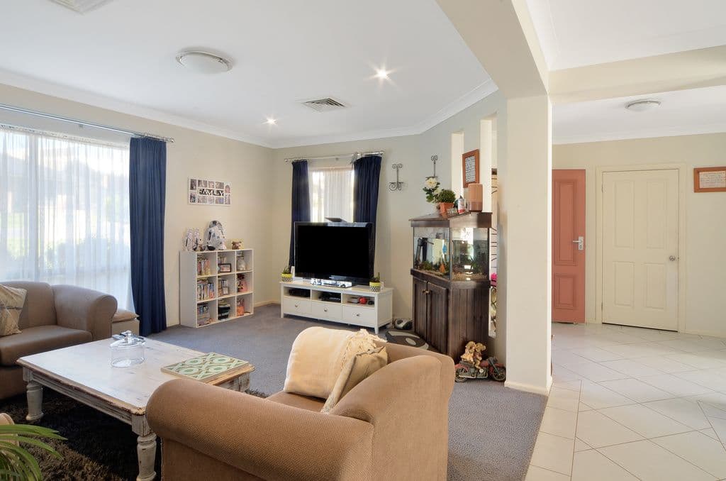 34 Seymour Drive, Flinders - Thumbnail 2