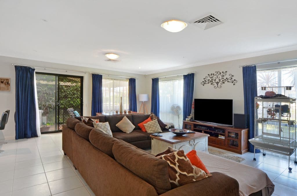 34 Seymour Drive, Flinders - Thumbnail 4