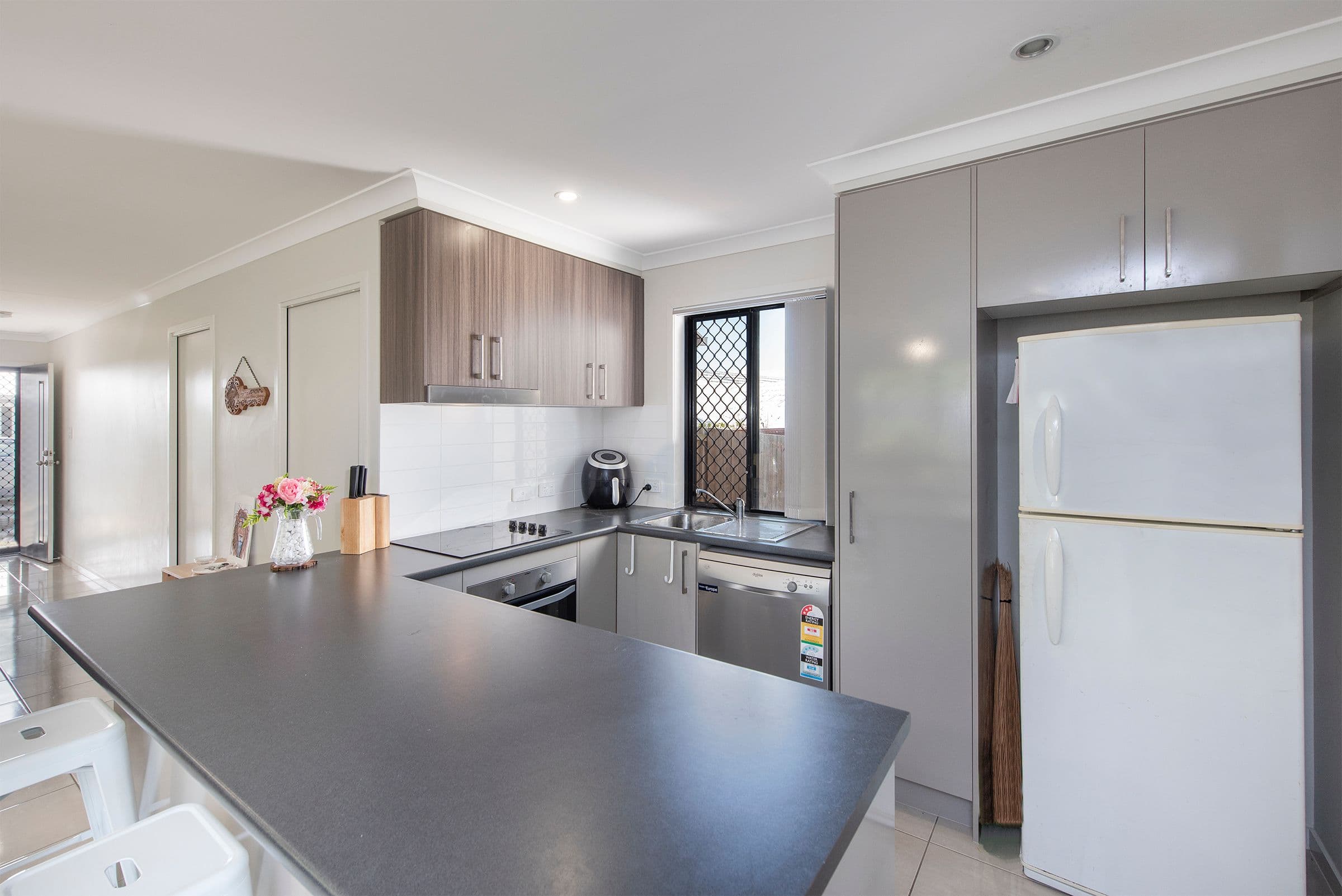 11 Spruce Street, Loganlea QLD 4131, Loganlea - Thumbnail 5