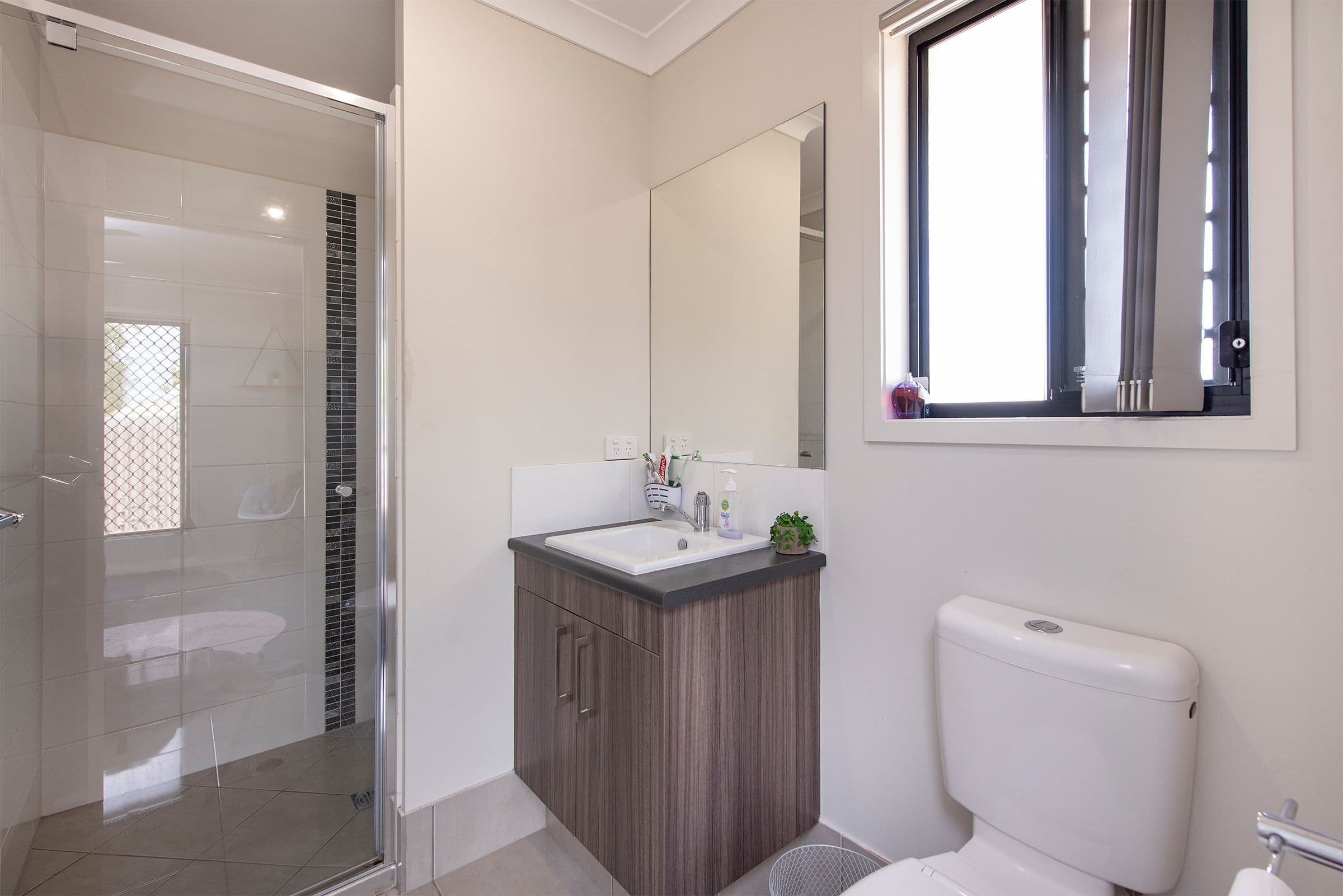 11 Spruce Street, Loganlea QLD 4131, Loganlea - Thumbnail 8