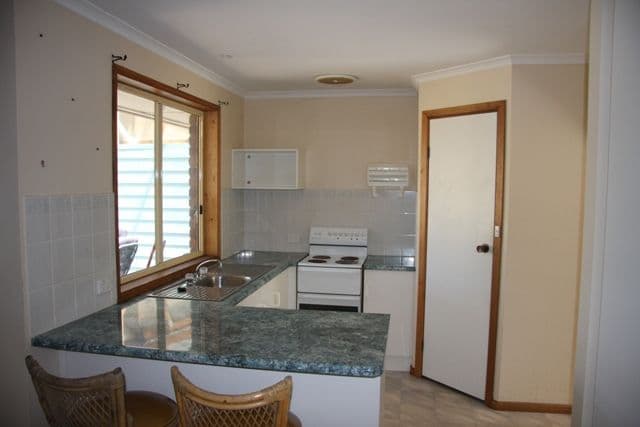 38 Zanker Drive, MOUNT BARKER SA 5251, Mount Barker - Thumbnail 2