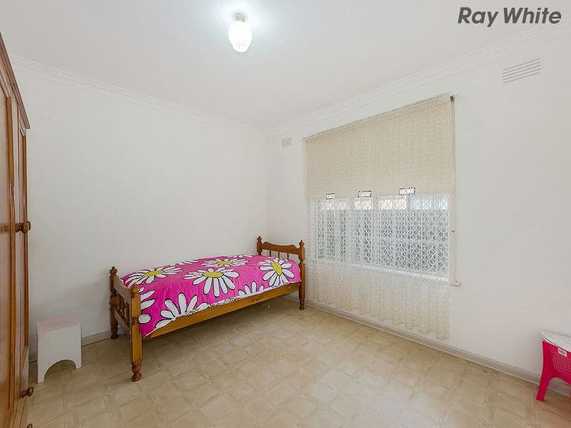 16 Halesworth Street, ST ALBANS VIC 3021, St Albans - Thumbnail 8