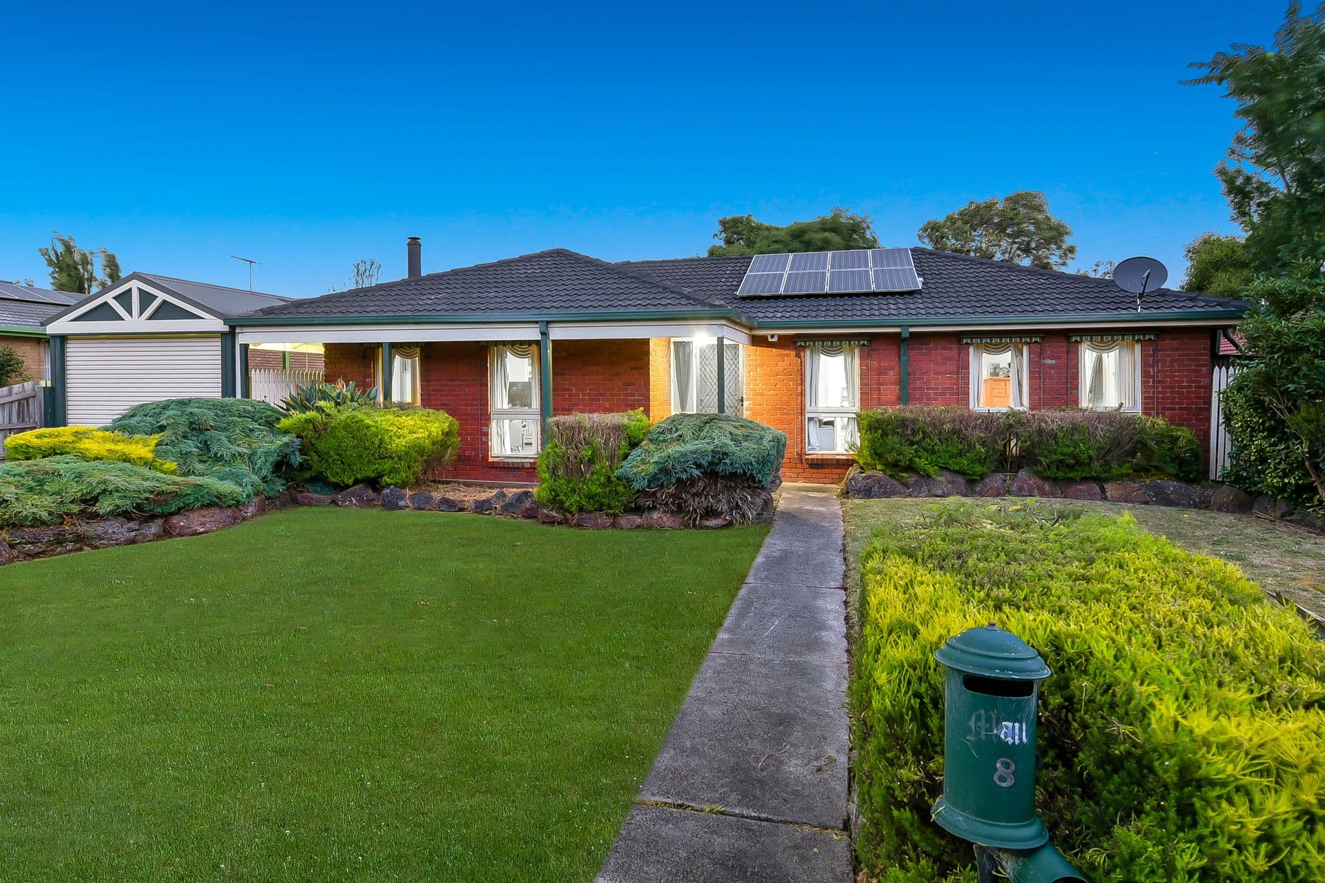 8 Greenlaw Crescent, Berwick VIC 3806, Berwick - Thumbnail 5