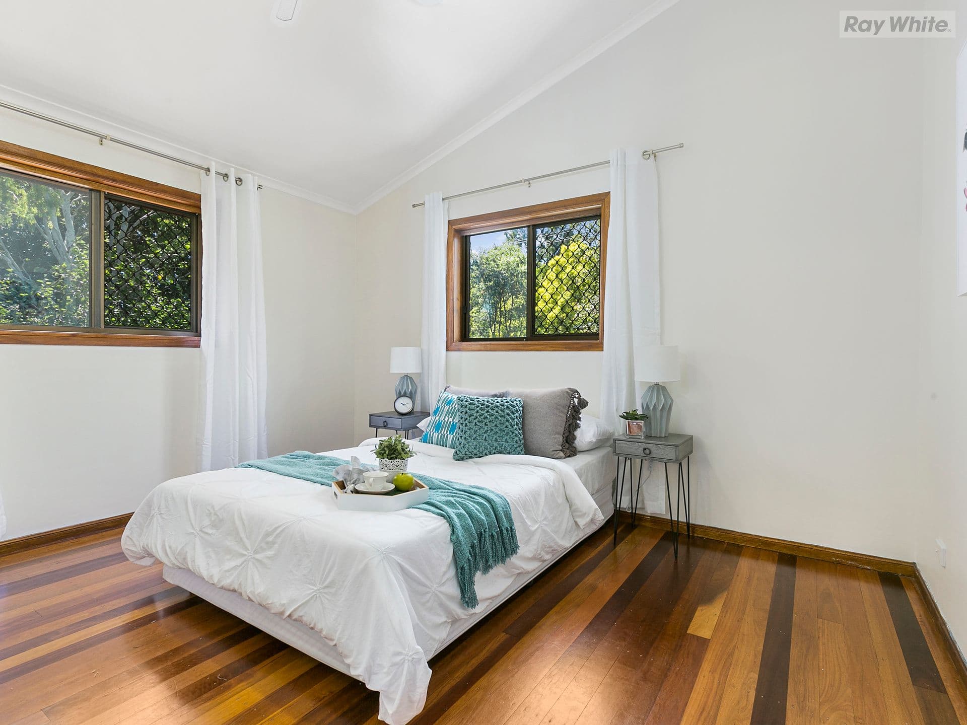 39 Vicki Street, Redbank Plains QLD 4301, Redbank Plains - Thumbnail 6