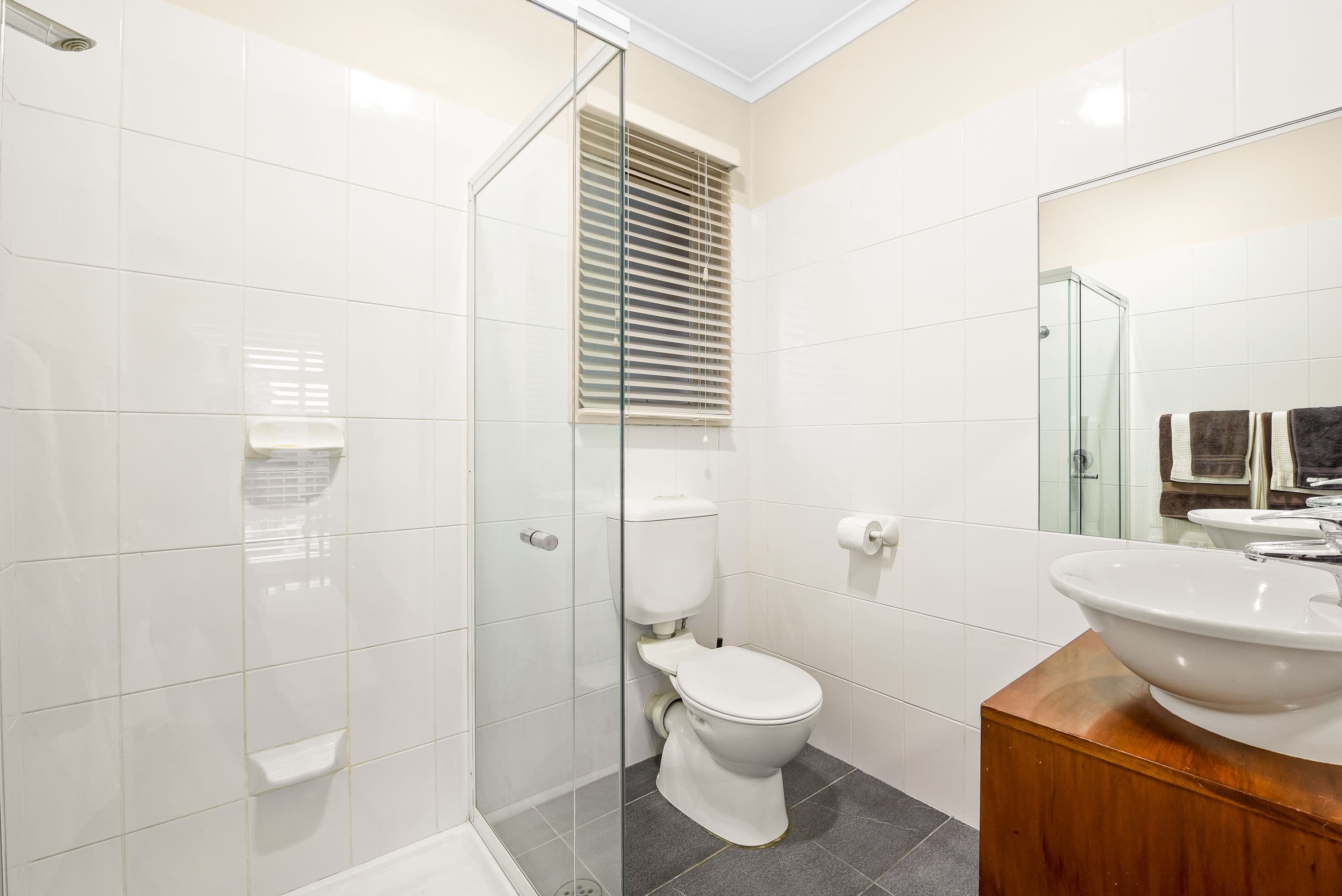 92 Hinkler Road East, Glen Waverley VIC 3150, Glen Waverley - Thumbnail 8
