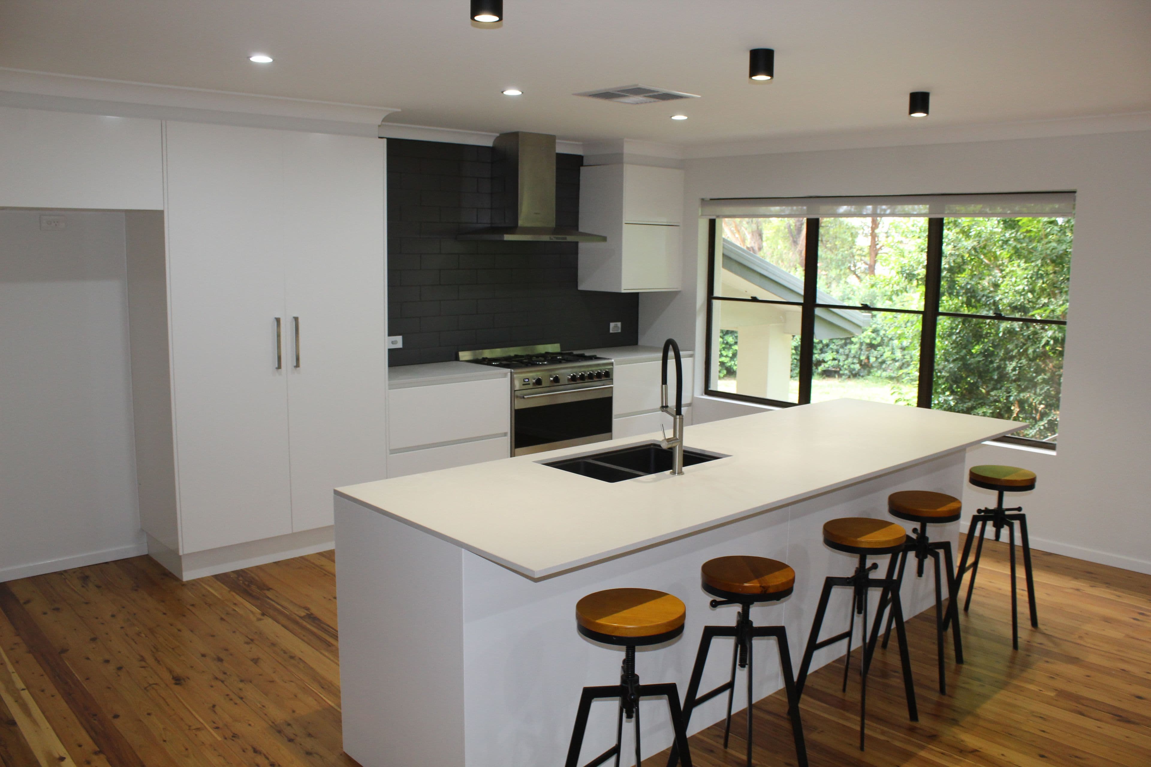 16 Russell Street, Goondiwindi QLD 4390, Goondiwindi - Thumbnail 2