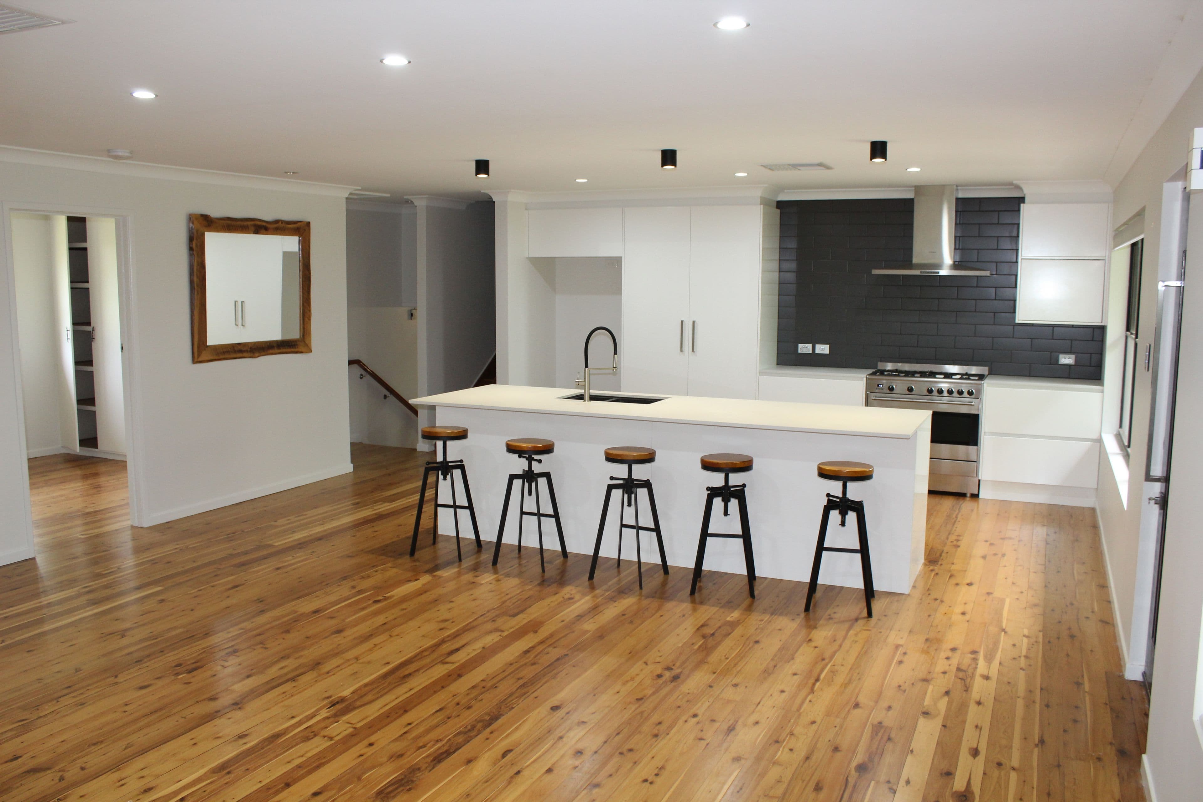 16 Russell Street, Goondiwindi QLD 4390, Goondiwindi - Thumbnail 4
