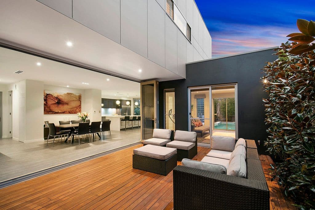 10 Playfair Road, North Curl Curl NSW 2099, North Curl Curl - Image 1