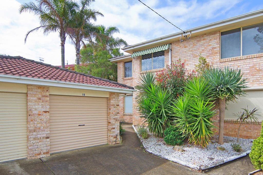 16 Lisa Close, Bateau Bay NSW 2261, Bateau Bay - Image 1