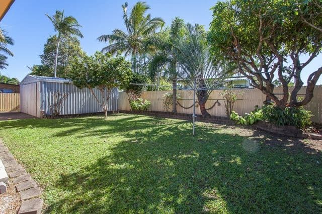 10 Gardenia Court, BEACONSFIELD QLD 4740, Beaconsfield - Thumbnail 2