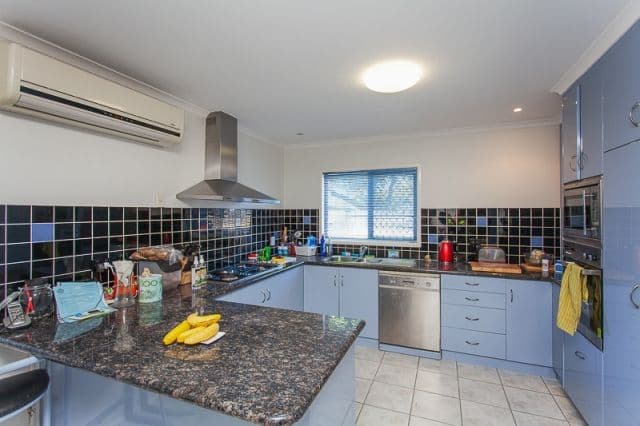 10 Gardenia Court, BEACONSFIELD QLD 4740, Beaconsfield - Thumbnail 8