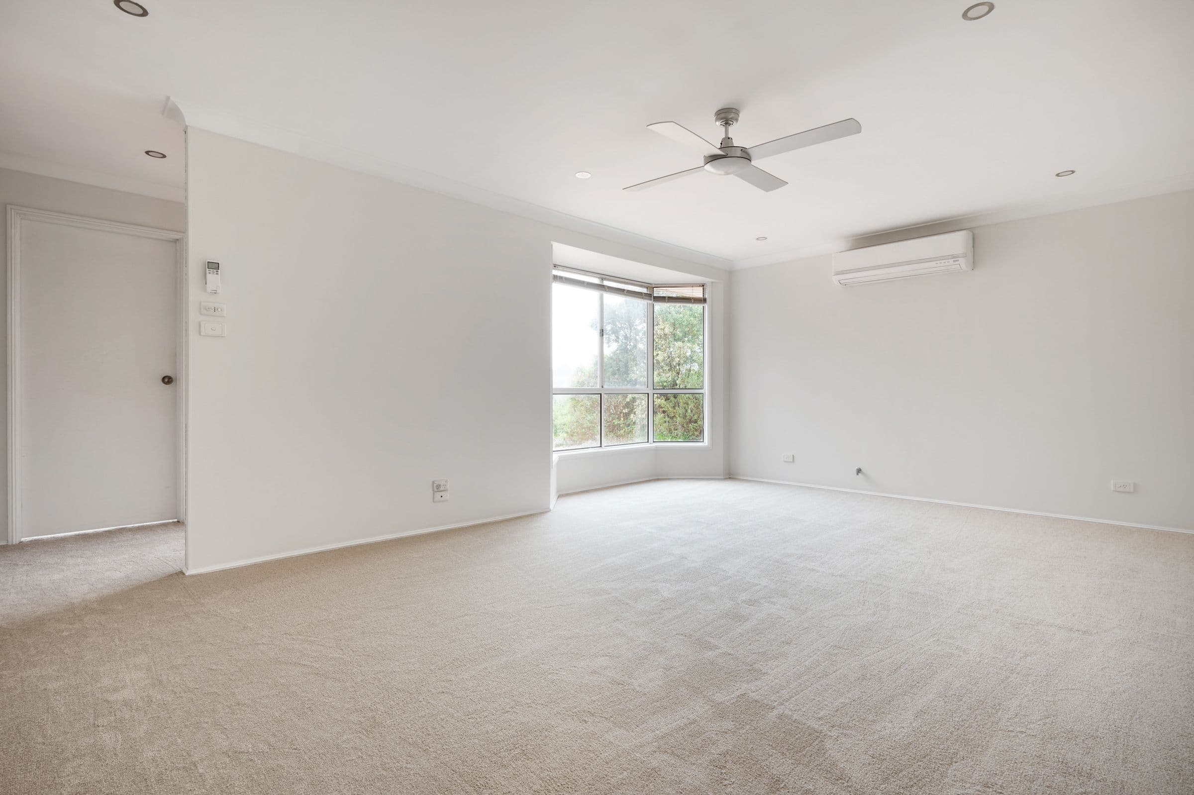 7 Stenhouse Drive, Mount Annan NSW 2567, Mount Annan - Thumbnail 2