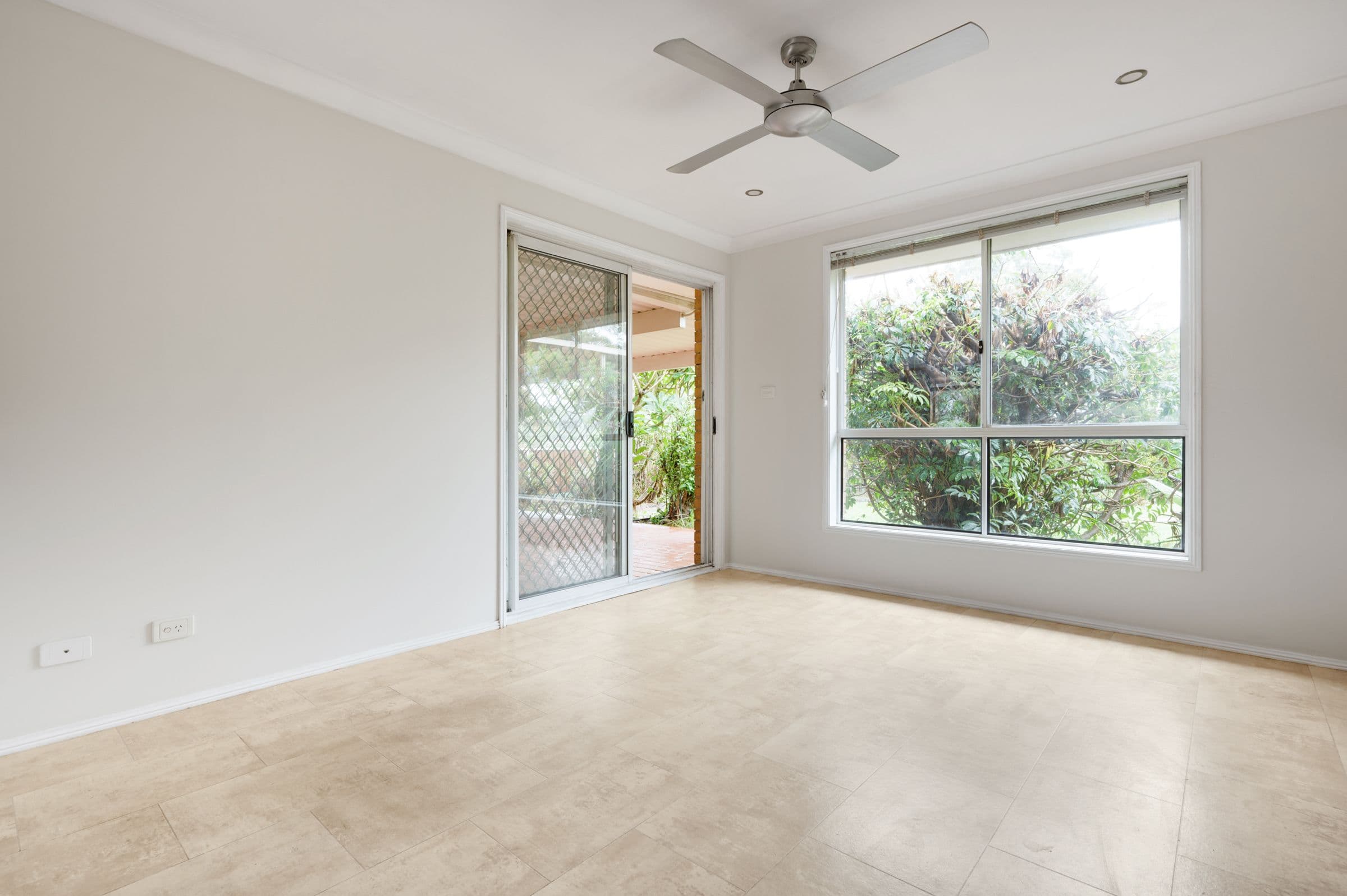 7 Stenhouse Drive, Mount Annan NSW 2567, Mount Annan - Thumbnail 5