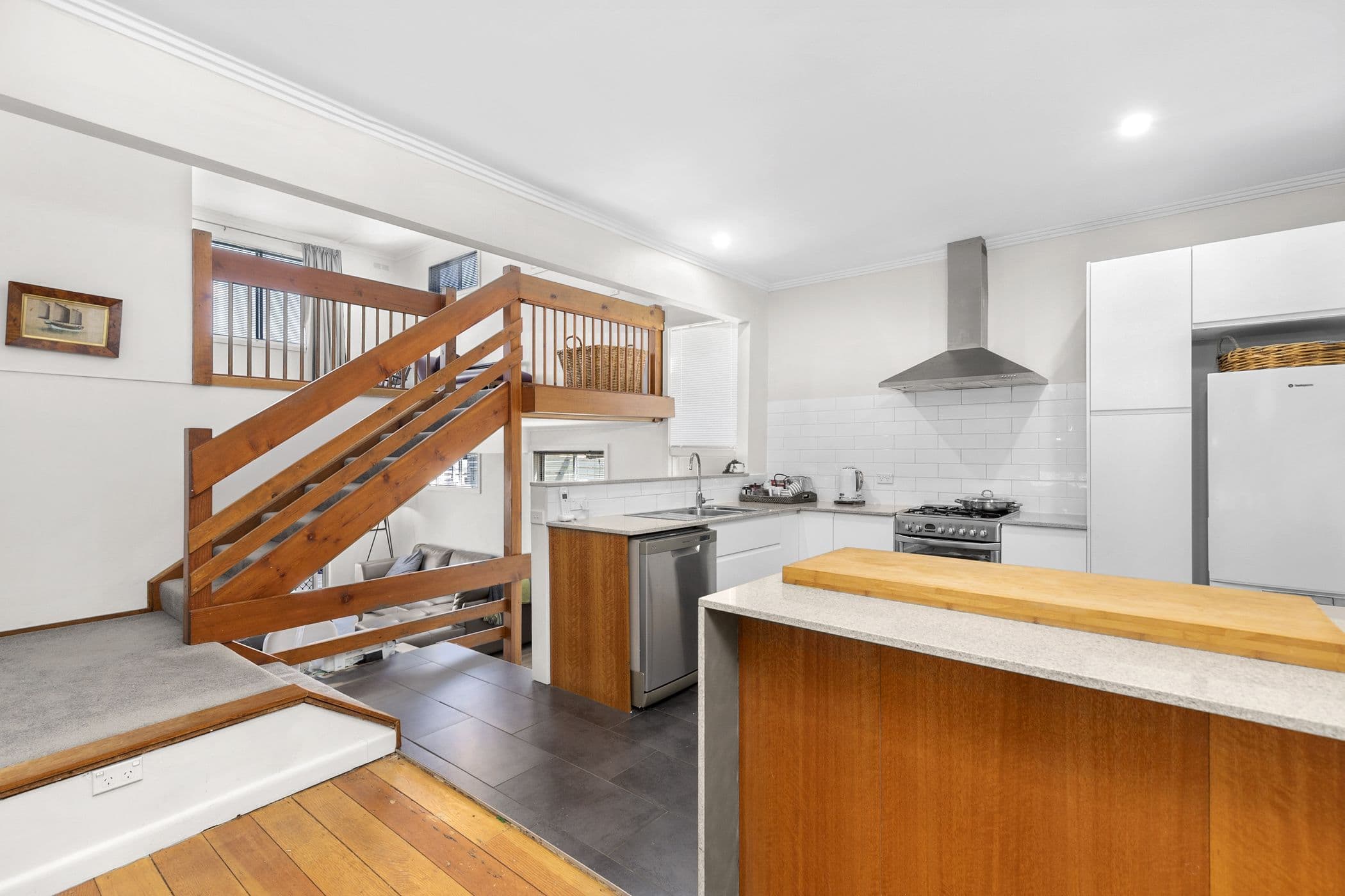 7 Barkly Street West, Ararat VIC 3377, Ararat - Thumbnail 4