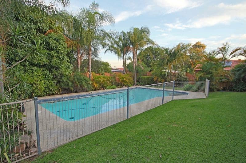 4 Cornwall Street, EASTERN HEIGHTS QLD 4305, Eastern Heights - Thumbnail 2