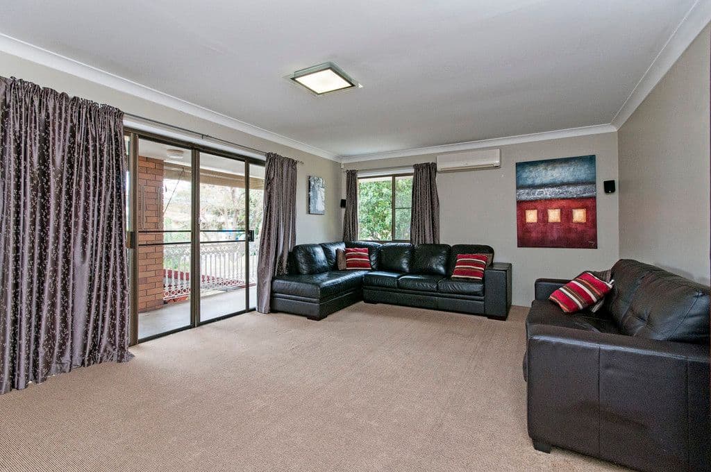 4 Cornwall Street, EASTERN HEIGHTS QLD 4305, Eastern Heights - Thumbnail 5
