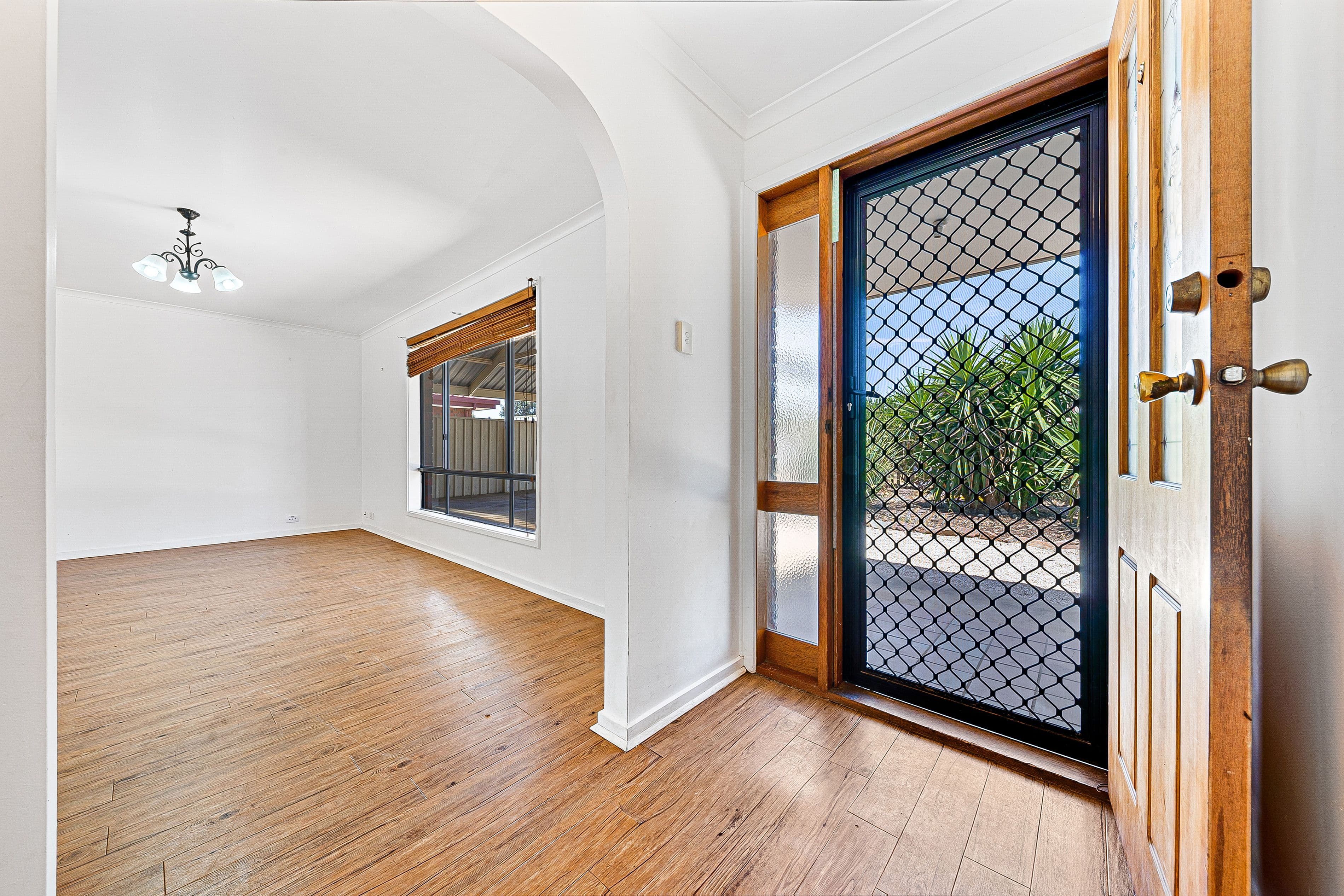 25 Whites Road, Salisbury North SA 5108, Salisbury North - Thumbnail 3