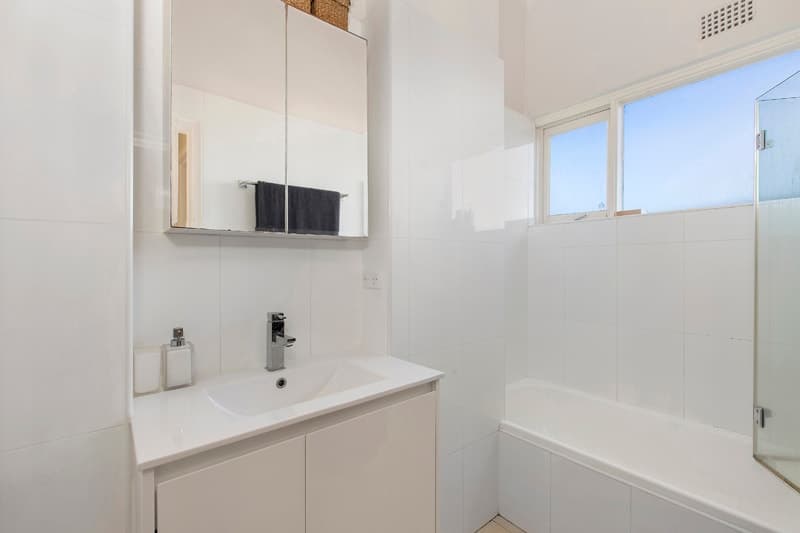 6/16 Moore Road, Freshwater, Freshwater - Thumbnail 3