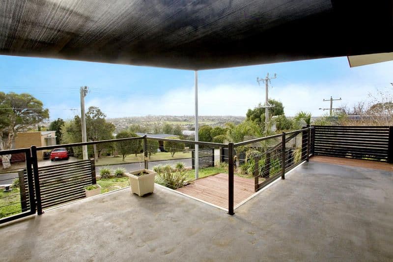 1 Melrose Avenue, HIGHTON VIC 3216, Highton - Thumbnail 2