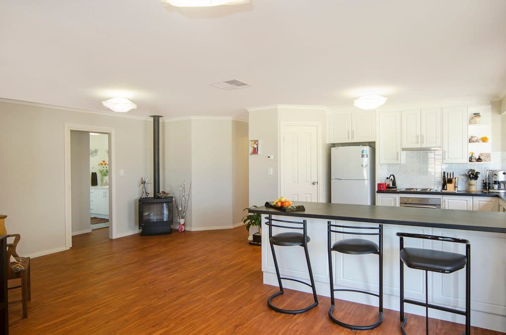 190 Excelsior Parade, Hindmarsh Island SA 5214, Hindmarsh Island - Thumbnail 2