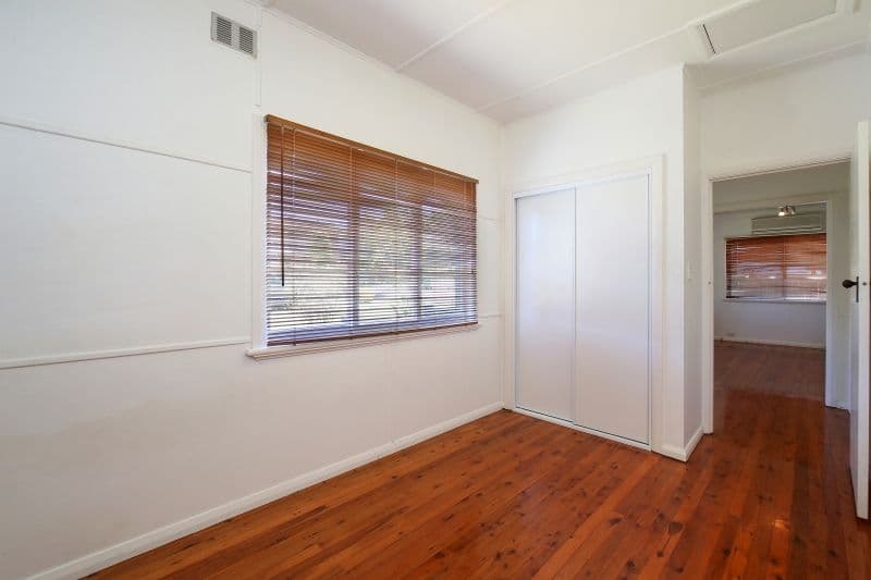 6 Edgewater Avenue, Green Point - Thumbnail 7