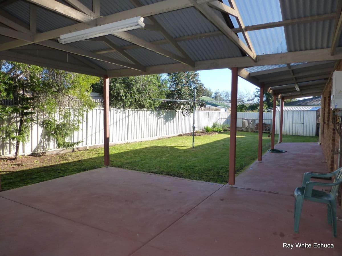 14 Emma Court, ECHUCA VIC 3564, Echuca - Thumbnail 4