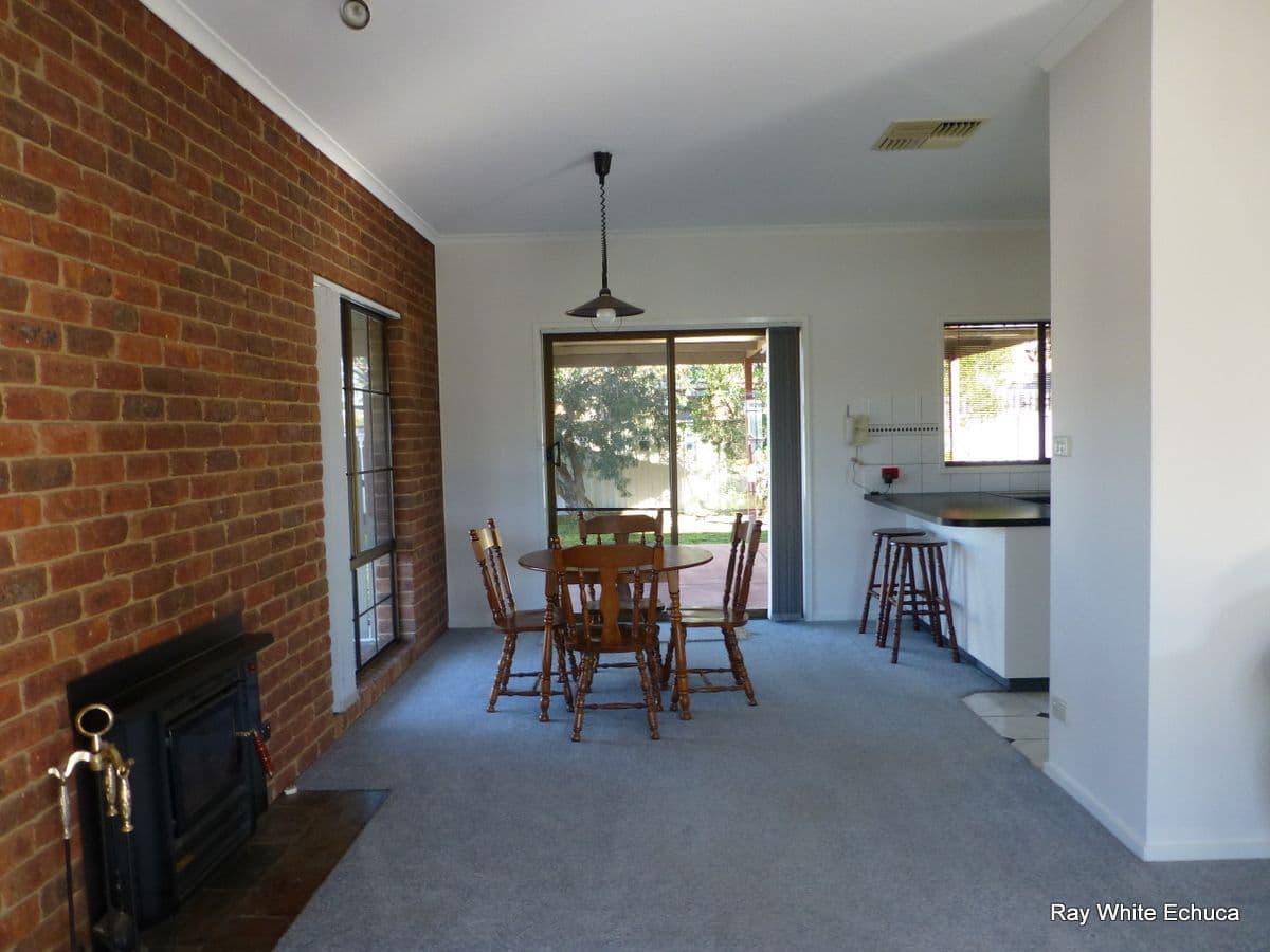14 Emma Court, ECHUCA VIC 3564, Echuca - Thumbnail 6