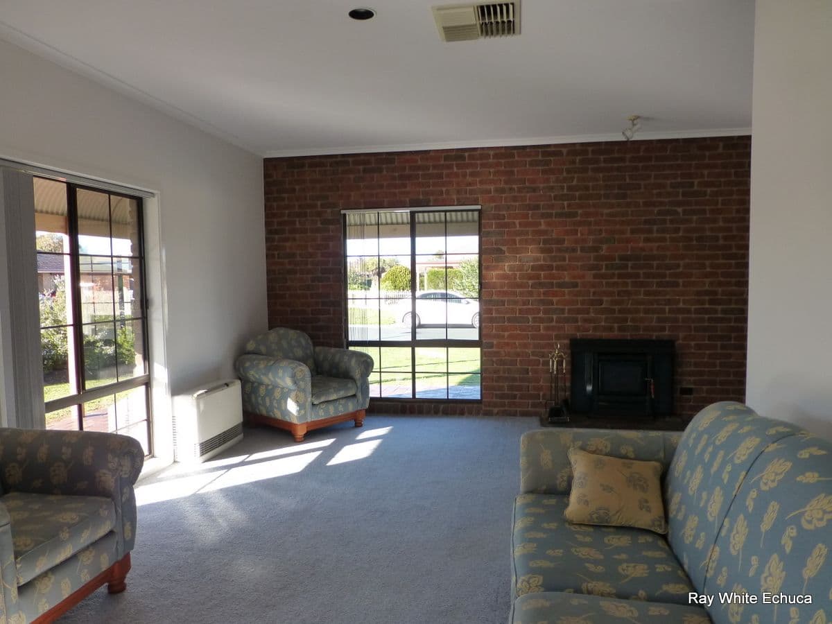 14 Emma Court, ECHUCA VIC 3564, Echuca - Thumbnail 7