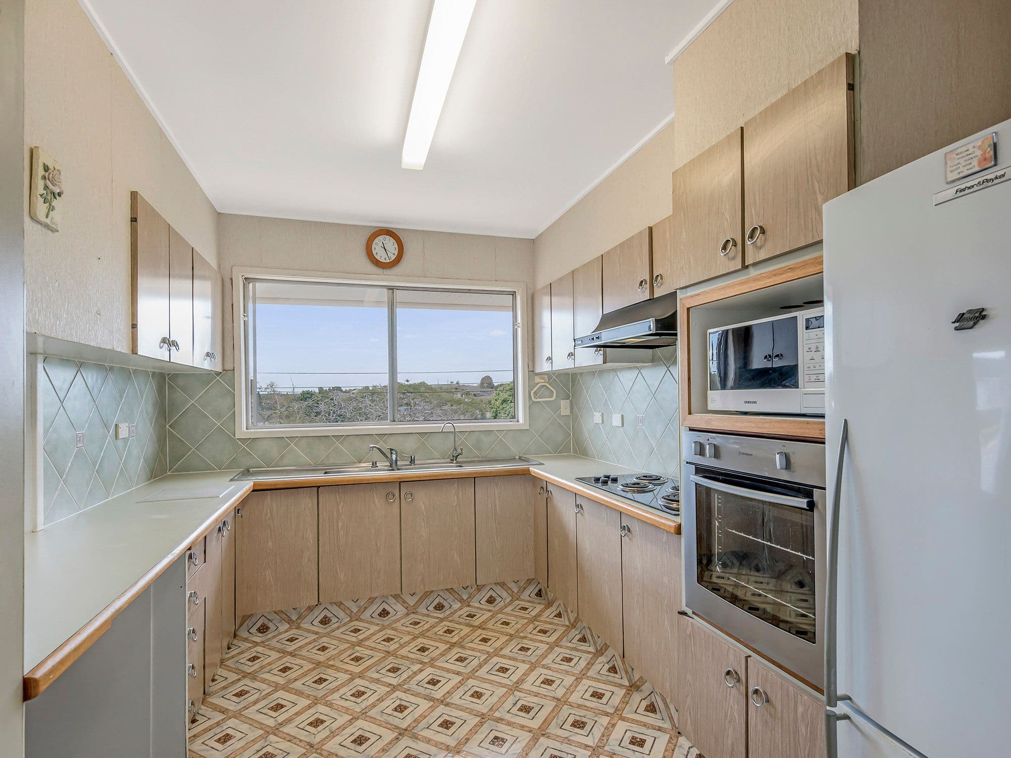 2 Lewana Street, Mansfield QLD 4122, Mansfield - Thumbnail 5