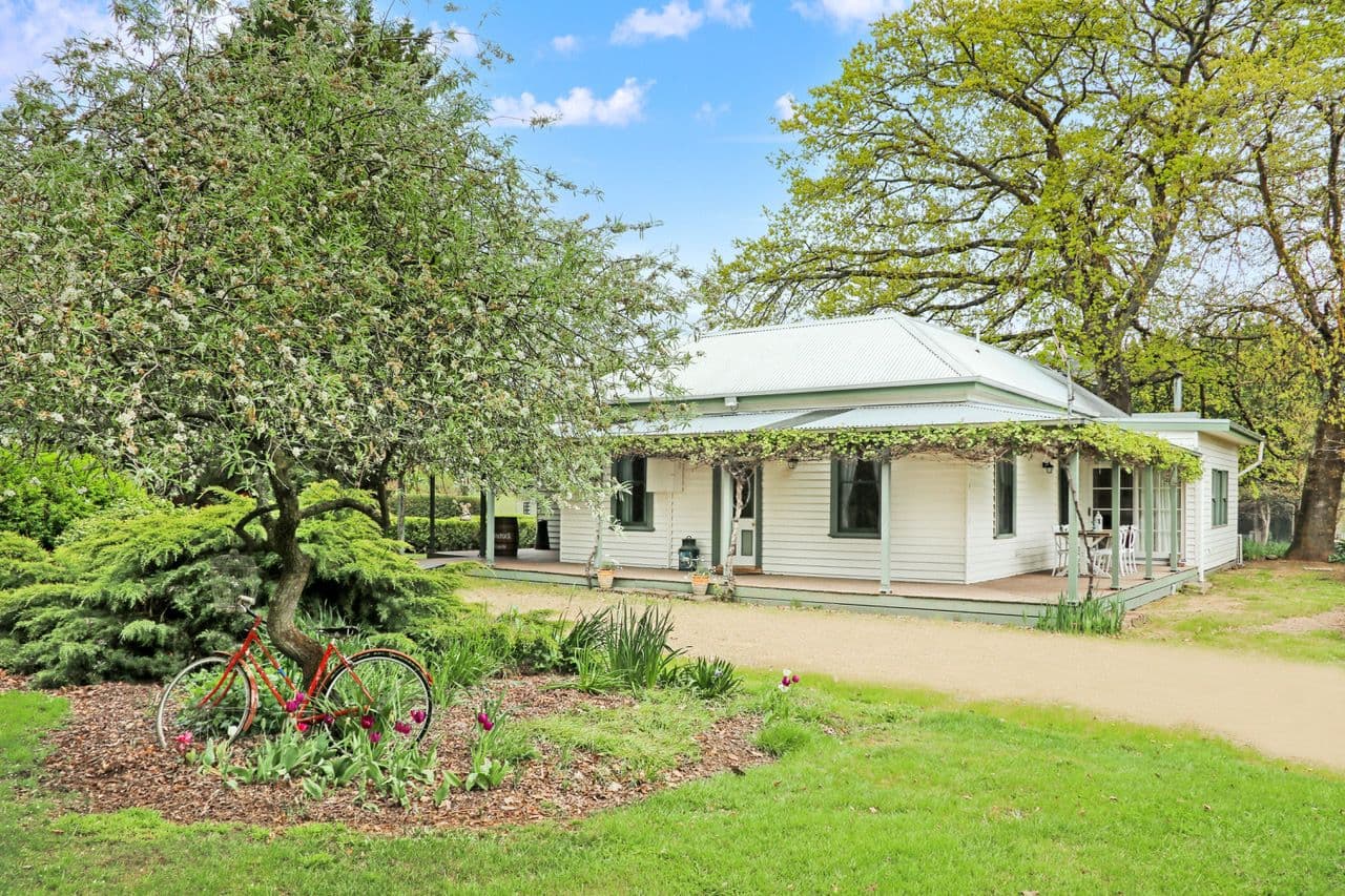 880 Mansfield-Woods Point Road, Mansfield VIC 3722, Mansfield - Thumbnail 4