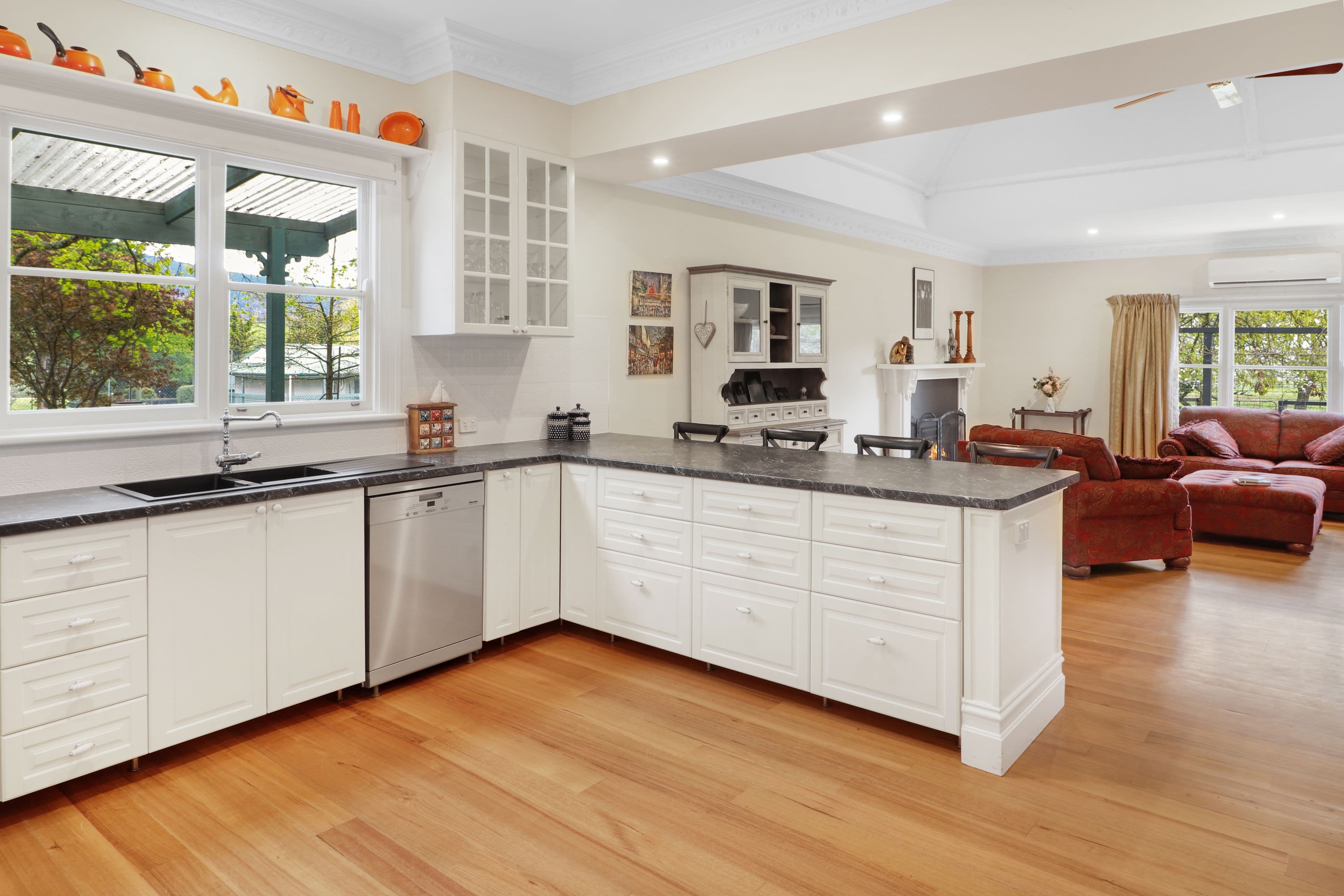 880 Mansfield-Woods Point Road, Mansfield VIC 3722, Mansfield - Thumbnail 6
