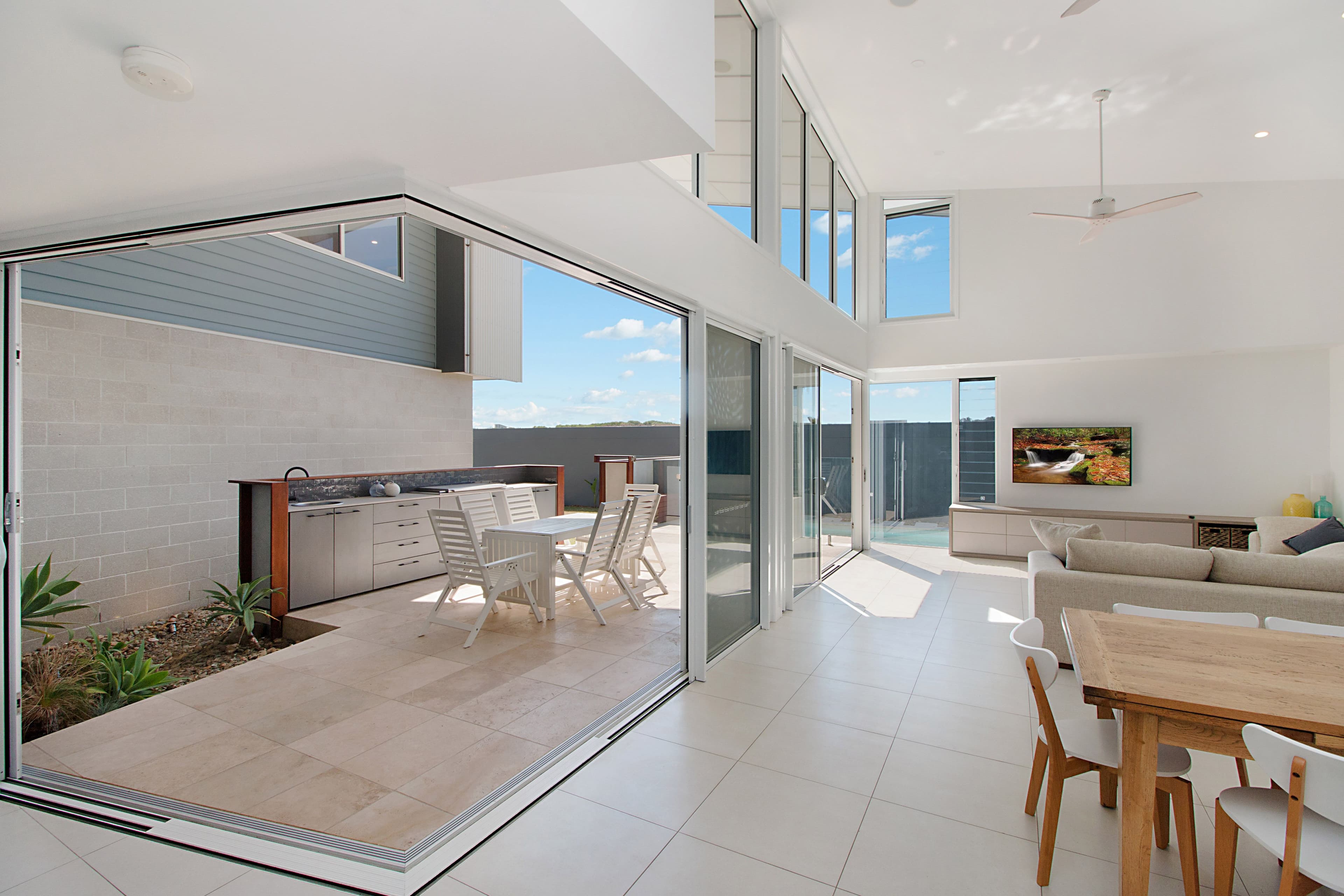 14 Pavilion Court, Casuarina - Thumbnail 6