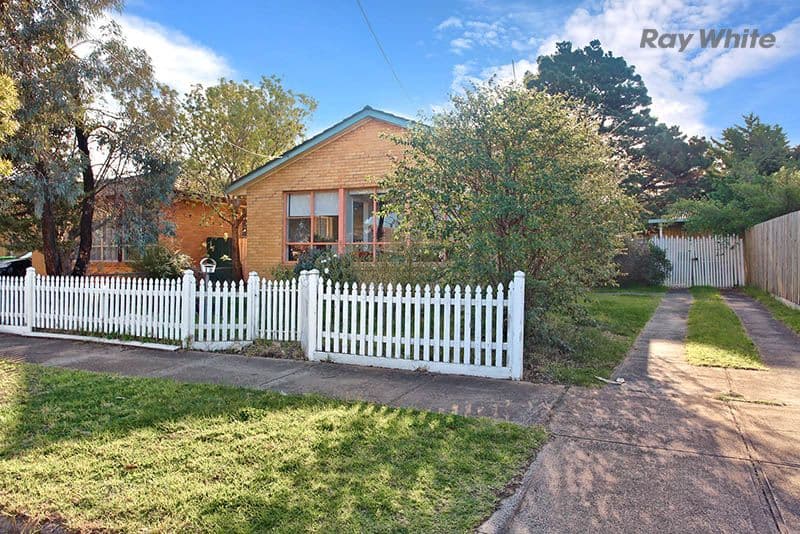 19 Cropley Crescent, Laverton VIC 3028, Laverton - Image 1