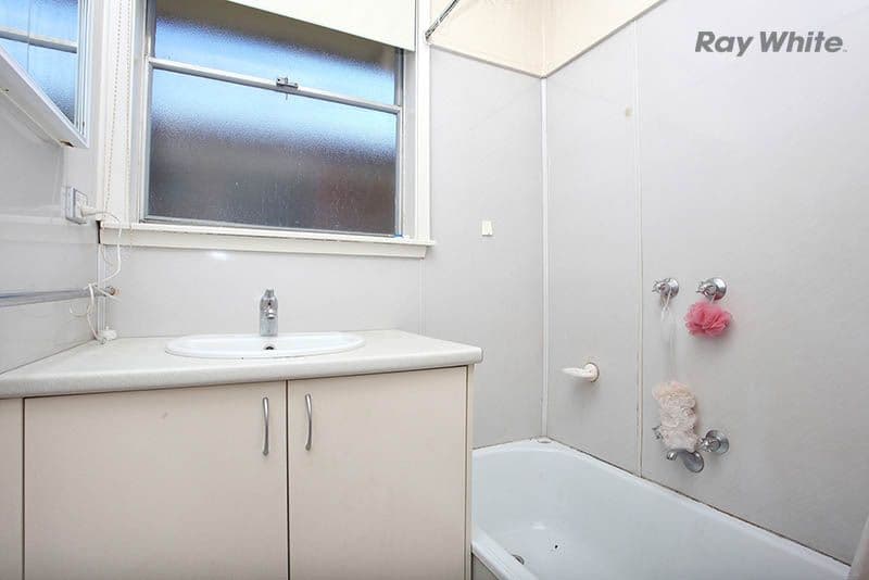19 Cropley Crescent, Laverton VIC 3028, Laverton - Thumbnail 5